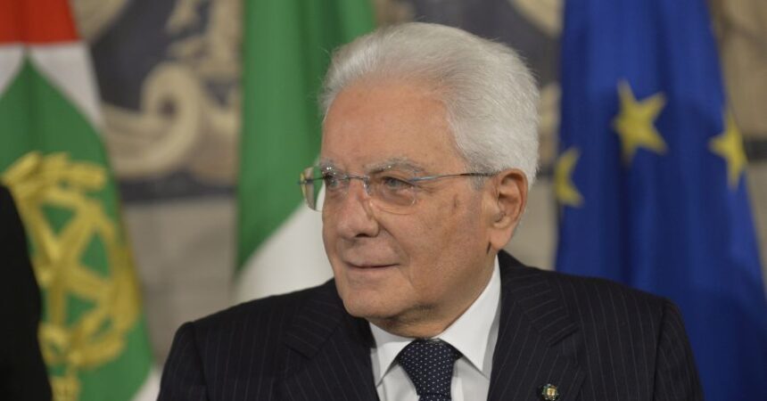 Mattarella asintomatico ma ancora positivo al Covid