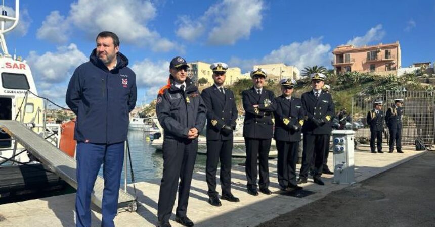 Lampedusa, Salvini “L’isola sia conosciuta per le sue bellezze”