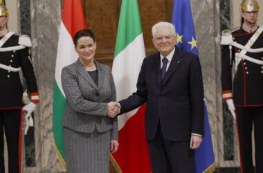 Mattarella riceve al Quirinale presidente Ungheria