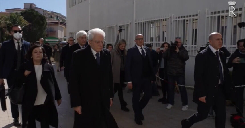 Naufragio Crotone, Mattarella visita l’ospedale