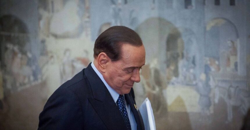 Berlusconi, bollettino: cure proseguono in degenza ordinaria