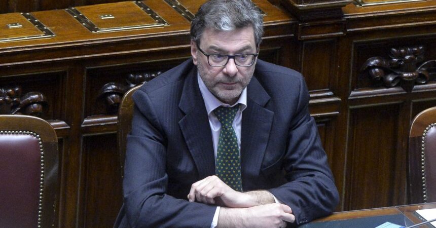 Giorgetti “L’Italia cresce, le imprese sono forti”