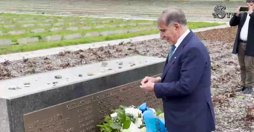 25 Aprile, La Russa visita il campo di concentramento di Terezin