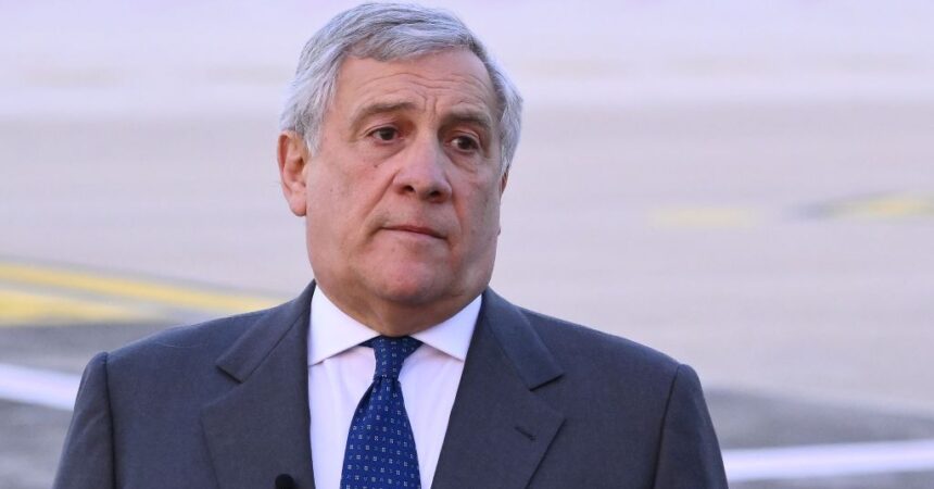 Tajani “Governo francese in imbarazzo, ma mancano le scuse”