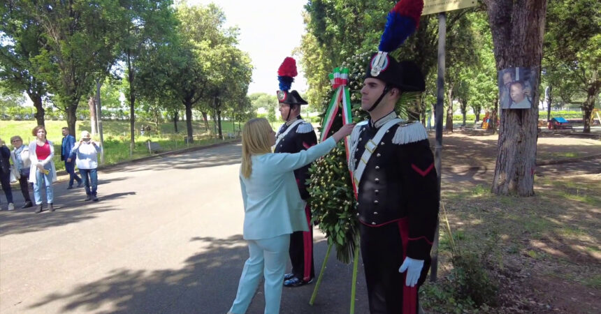 Meloni visita parco di Roma intitolato a Falcone e Borsellino