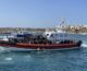A Lampedusa sbarchi senza sosta, donna incinta perde bimbo