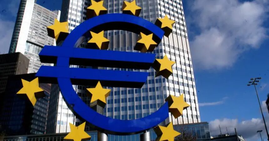 Per la Bce prospettive per crescita e inflazione restano incerte