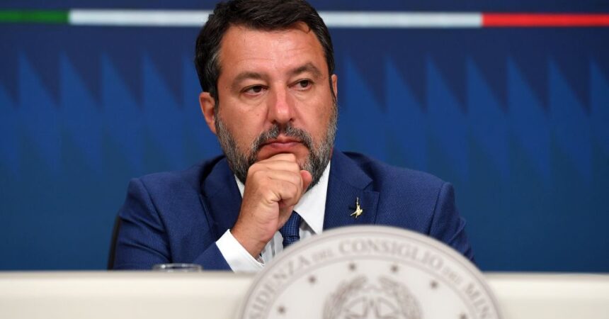Salvini “Straconvinto di reintrodurre le Province”