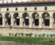 Firenze, imbrattate le colonne del Corridoio Vasariano