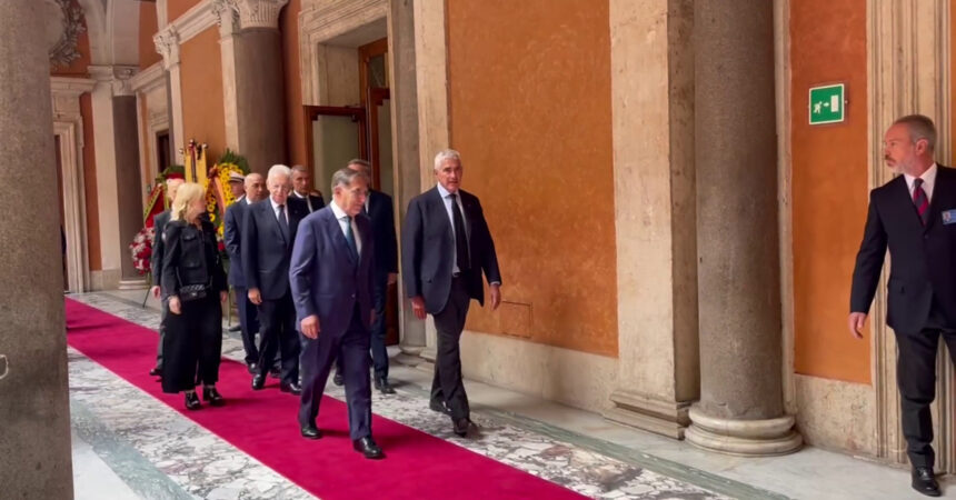 Napolitano, in Senato Monti, Fini e Casini