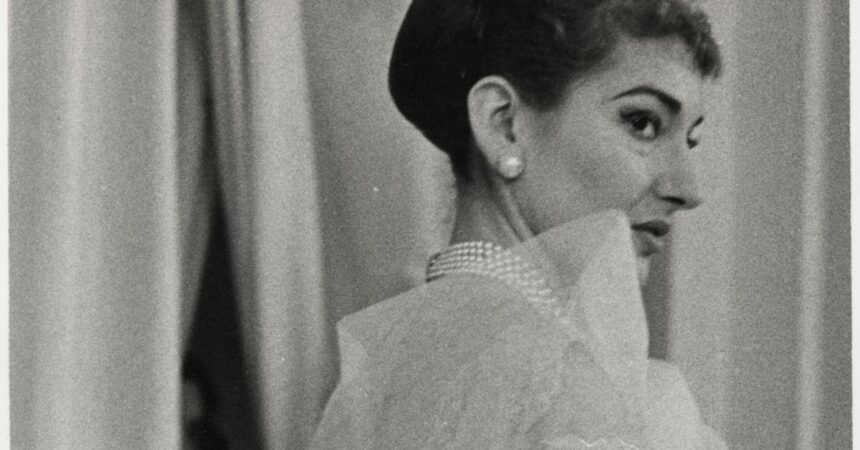 Una mostra fotografica celebra Maria Callas a Milano