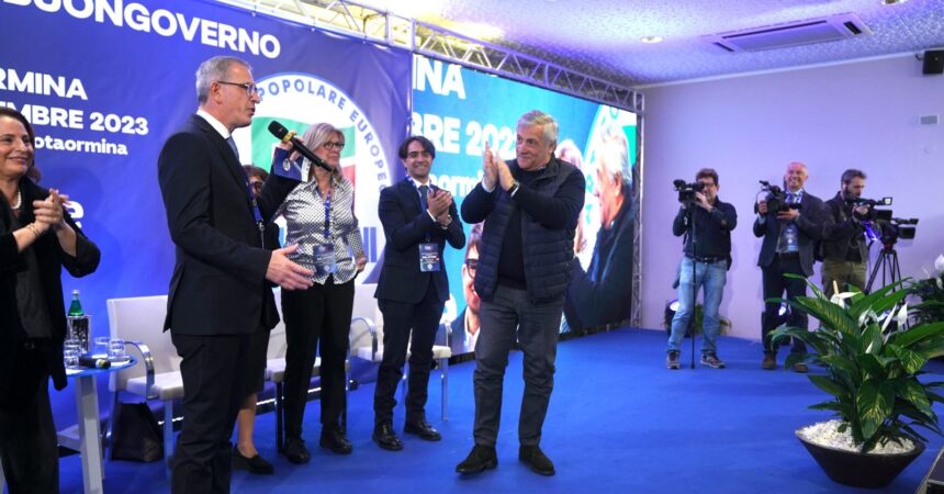 Forza Italia, a Taormina il meeting con 2 mila partecipanti e 70 interventi