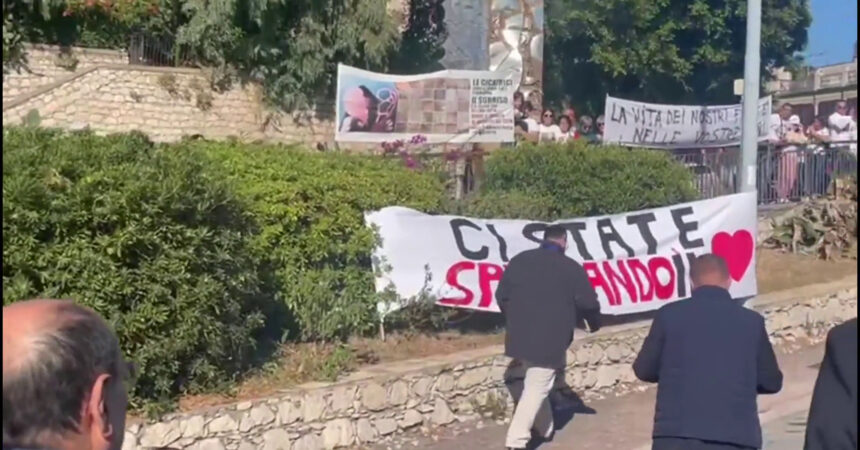 Schifani a colloquio con comitato per ospedale pediatrico di Taormina