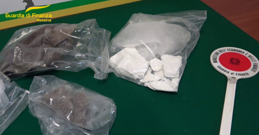 Sequestrato un kg di droga agli imbarcaderi a Messina