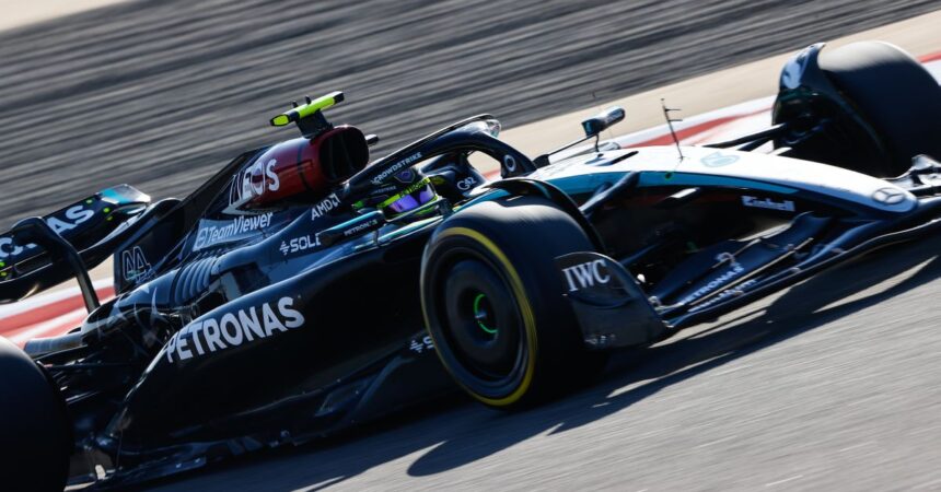 Hamilton il più veloce nel venerdì di libere in Bahrain