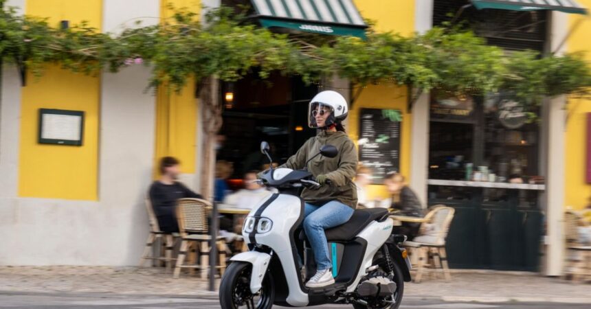 Yamaha NEO’s rivoluziona la mobilità urbana a impatto zero