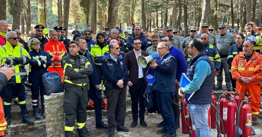 Incendi, Schifani “Addestramento e prevenzione fondamentali”