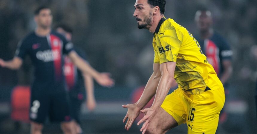 Hummels manda in finale di Champions il Dortmund, Psg fuori