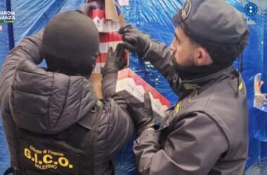 Scoperta fabbrica clandestina di sigarette, sequestri tra Sicilia e Veneto