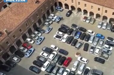Finto poliziotto rapina anziana, due arresti tra Venezia e Salerno