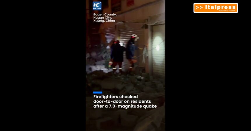Cina: Xizang, operazioni di soccorso porta a porta dopo sisma di magnitudo 7.0
