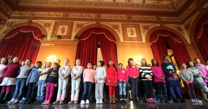 Musica: concerto multietnico al Massimo di Palermo