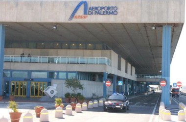 Bruxelles: innalzati controlli in aeroporto e porto Palermo