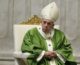 Papa Francesco “Scioccati e provati da pandemia, crisi diventata pesante”