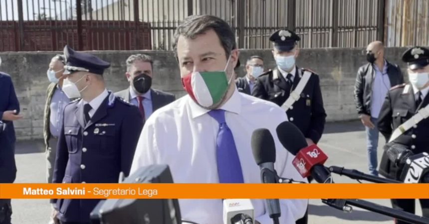 Migranti, Salvini: “Lamorgese non controlla chi entra e chi esce”