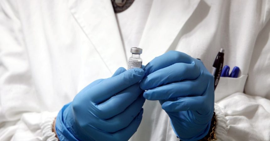 Vaccini, Tar del Lazio respinge l’istanza sul richiamo a 35 giorni