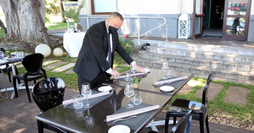 Accordo Governo-Regioni, salta il limite di posti per tavoli all’aperto