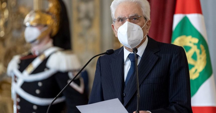 Mattarella conferisce “motu proprio” onorificenze a Nazionale