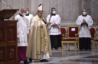 Papa “Soffro per vittime Afghanistan, appello per preghiera e digiuno”