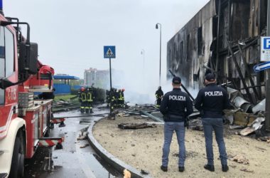 Aereo privato precipita a San Donato Milanese: morti i 6 a bordo