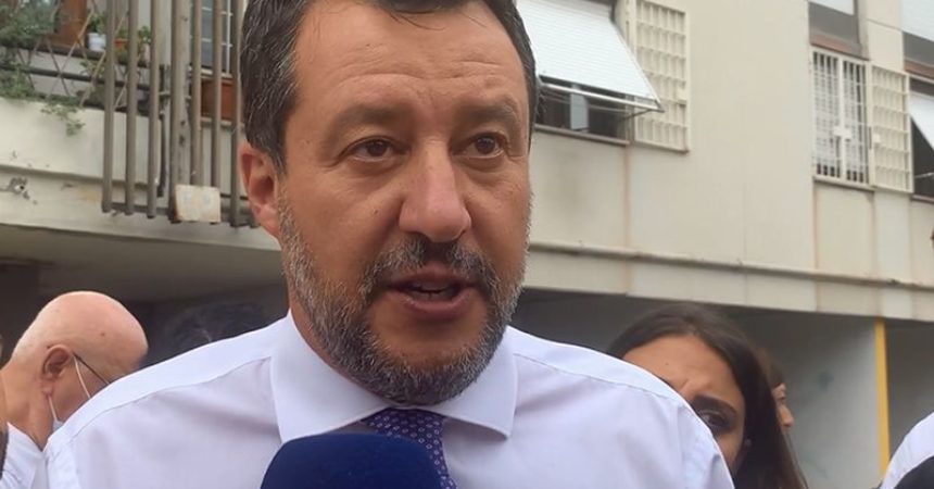 Salvini “Mettere per iscritto che nessuno pagherà più tasse”