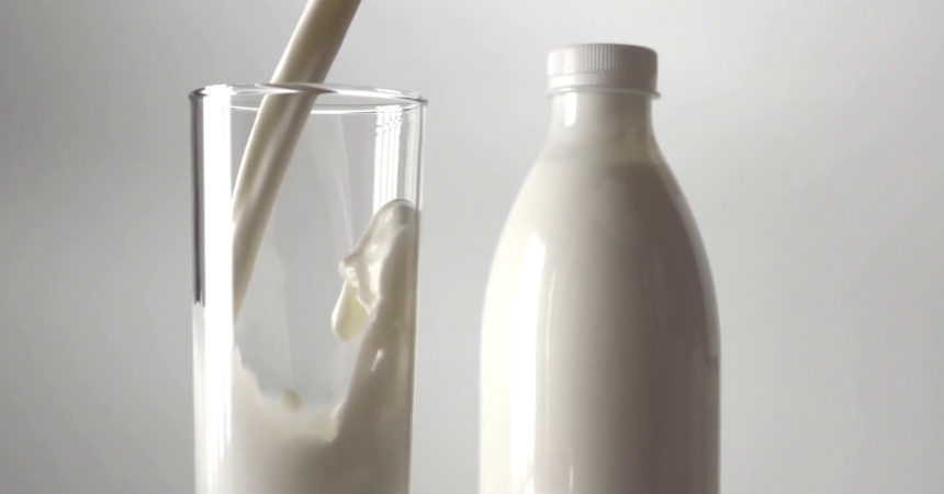 Latte, produzione in calo e prezzi in rialzo