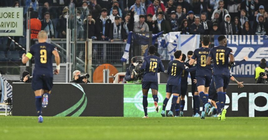 Lazio eliminata dall’Europa League, non basta il 2-2 col Porto