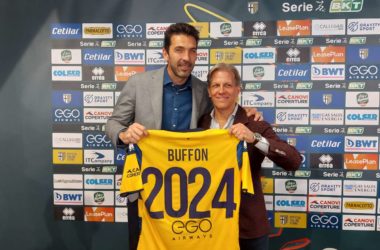 Buffon rinnova col Parma fino al 2024 “Sono ancora calciatore”