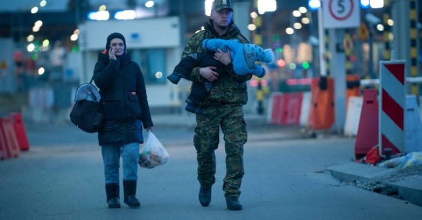 Ucraina, si riaprono i corridoi umanitari in attesa dei negoziati