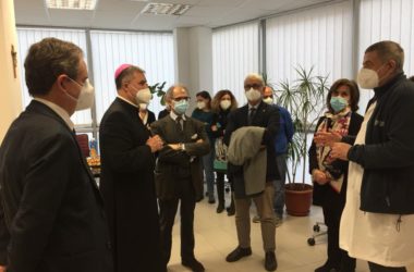 L’Arcivescovo di Palermo Lorefice in visita al Policlinico “Giaccone”