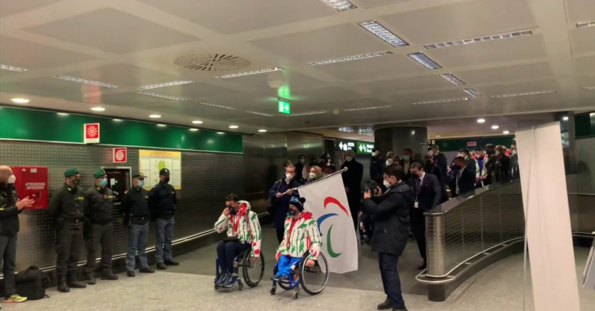 La bandiera paralimpica arrivata in Italia