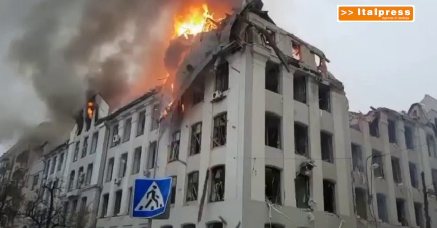 Kharkiv, i razzi russi sull’Università