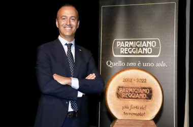 Parmigiano Reggiano, Assemblea approva bilancio e ricorda il sisma 2012