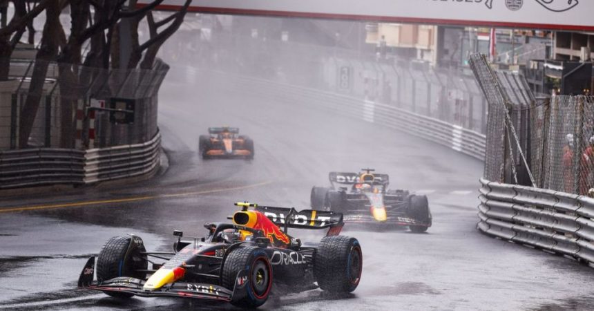 Perez trionfa al GP di Monaco, Sainz e Verstappen sul podio
