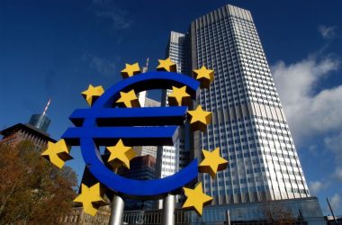 La Bce ferma acquisti di titoli, a luglio primo rialzo dei tassi