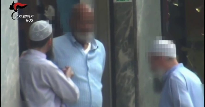 Inviava all’estero soldi per jihad, arrestato 52enne bosniaco