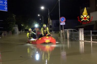 Maltempo, almeno nove morti per una bomba d’acqua nelle Marche
