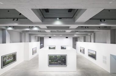 Alle Gallerie d’Italia di Torino in mostra le foto di Gregory Crewdson