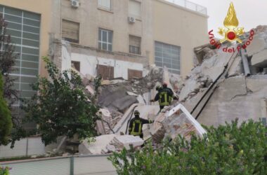 Crollo all’Università di Cagliari, nessun ferito. Il sindaco “Immagini sconvolgenti”