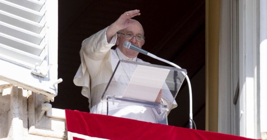 Papa “La pace non è mai armata nè violenta”
